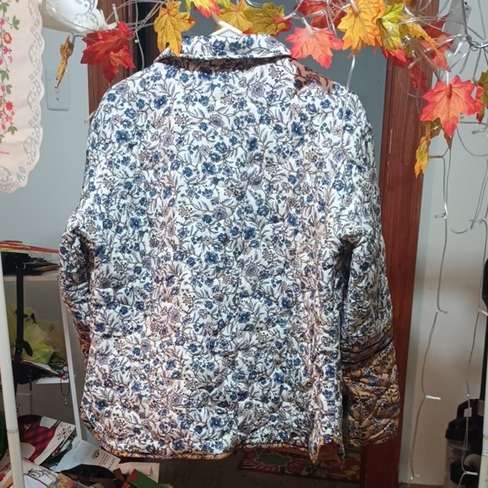 Maurices Blue and Brown Floral quilted jacket - Picture 3 of 13